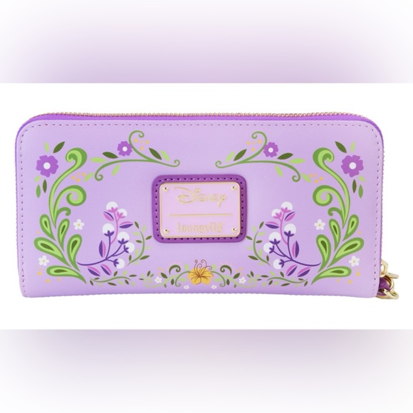 NWT Loungefly Disney’s Tangled Lenticular zip around wristlet - Picture 5 of 13